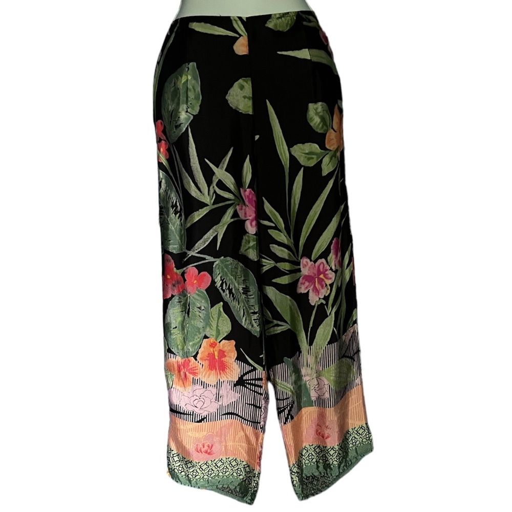 Carol Anderson vintage 90s floral capris